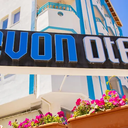 Evon Aparthotel 3*