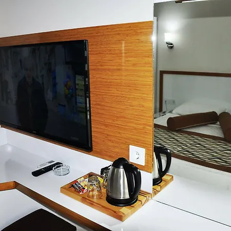 Evon Aparthotel 3*